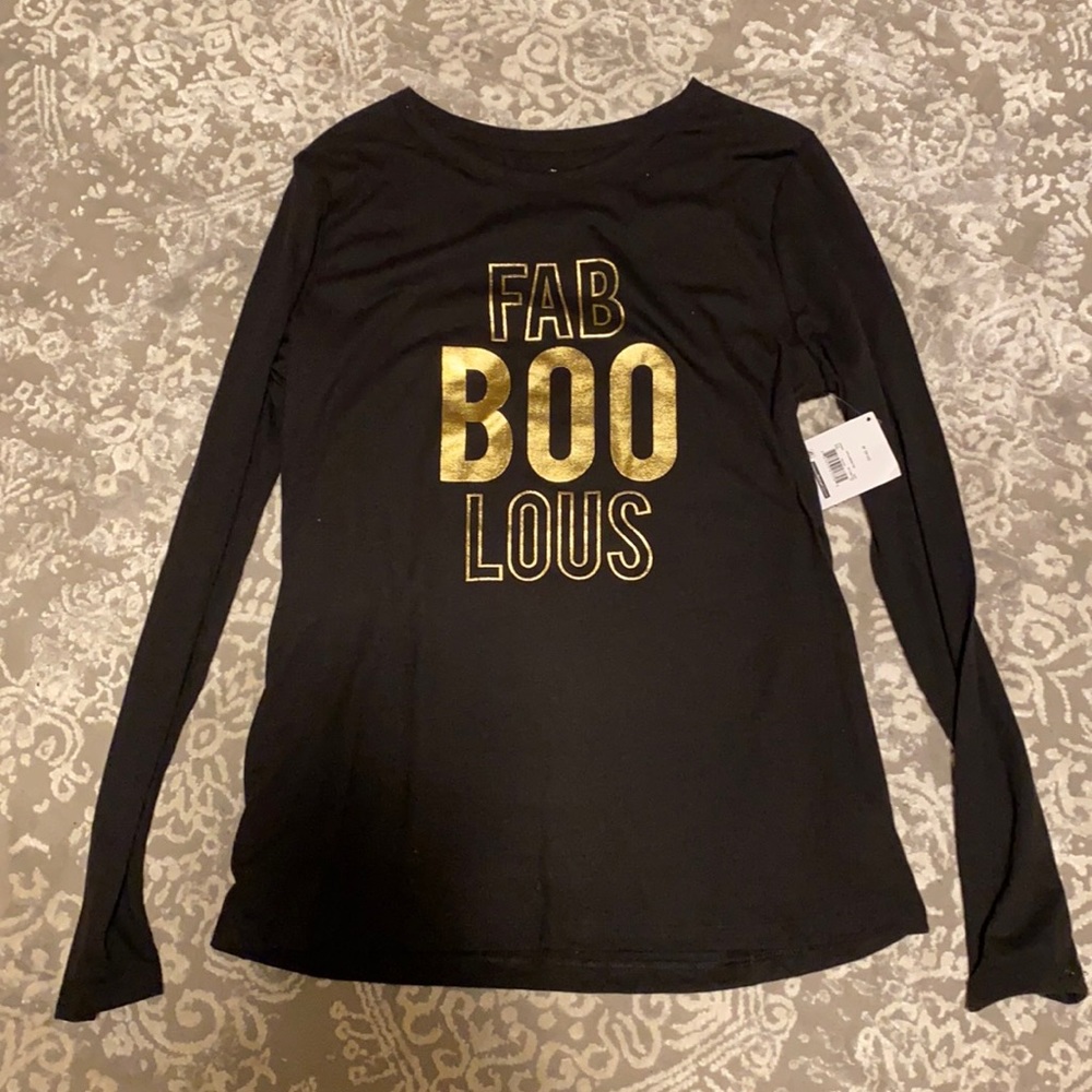 NWT sz M Halloween t shirt in black and gold, 80% poly, 20% Cotton